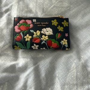 Kate Spade Floral wallet